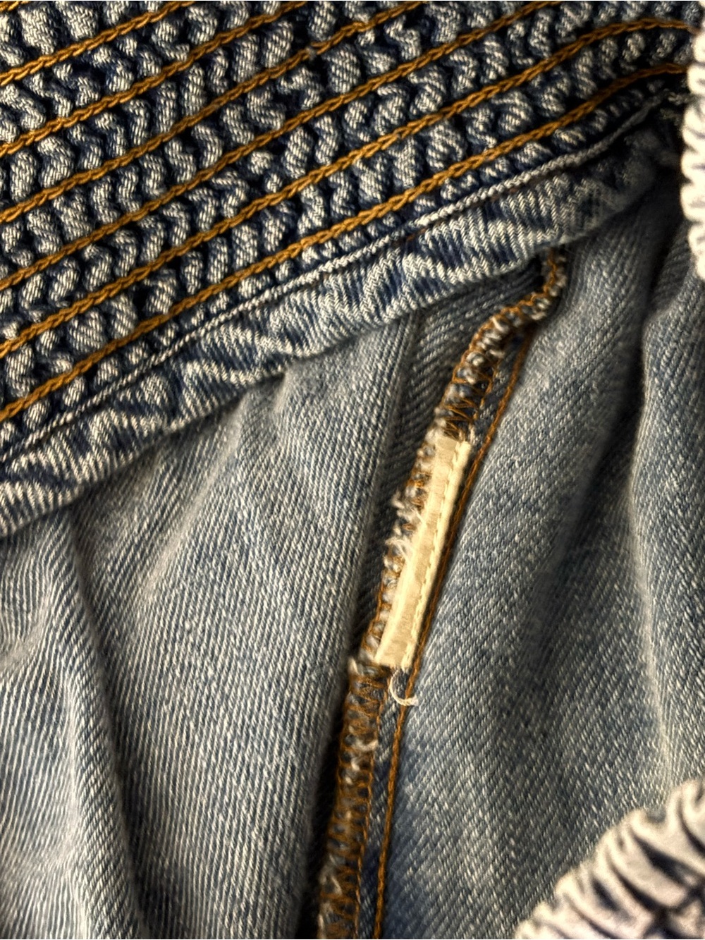 Anthropologie Pilcro Reese Barrel Leg Pull On Pants Smocked Cotton Size M Blue - Picture 8 of 8